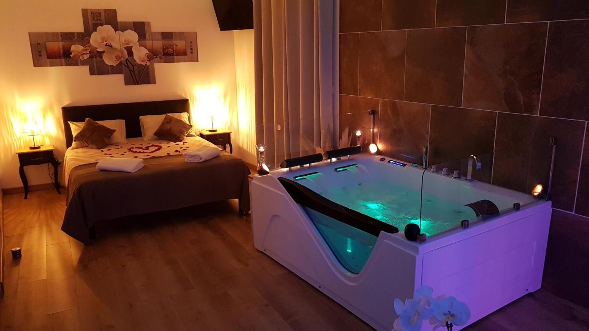 Love Room Jaccuzi Puisserguier ภายนอก รูปภาพ